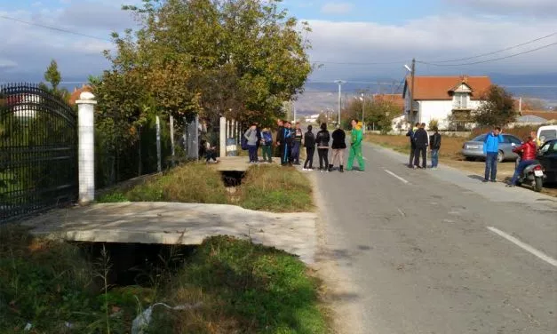 Жителите на Петралинци најавуваат блокада на патот кон Берово ако не добијат тротари